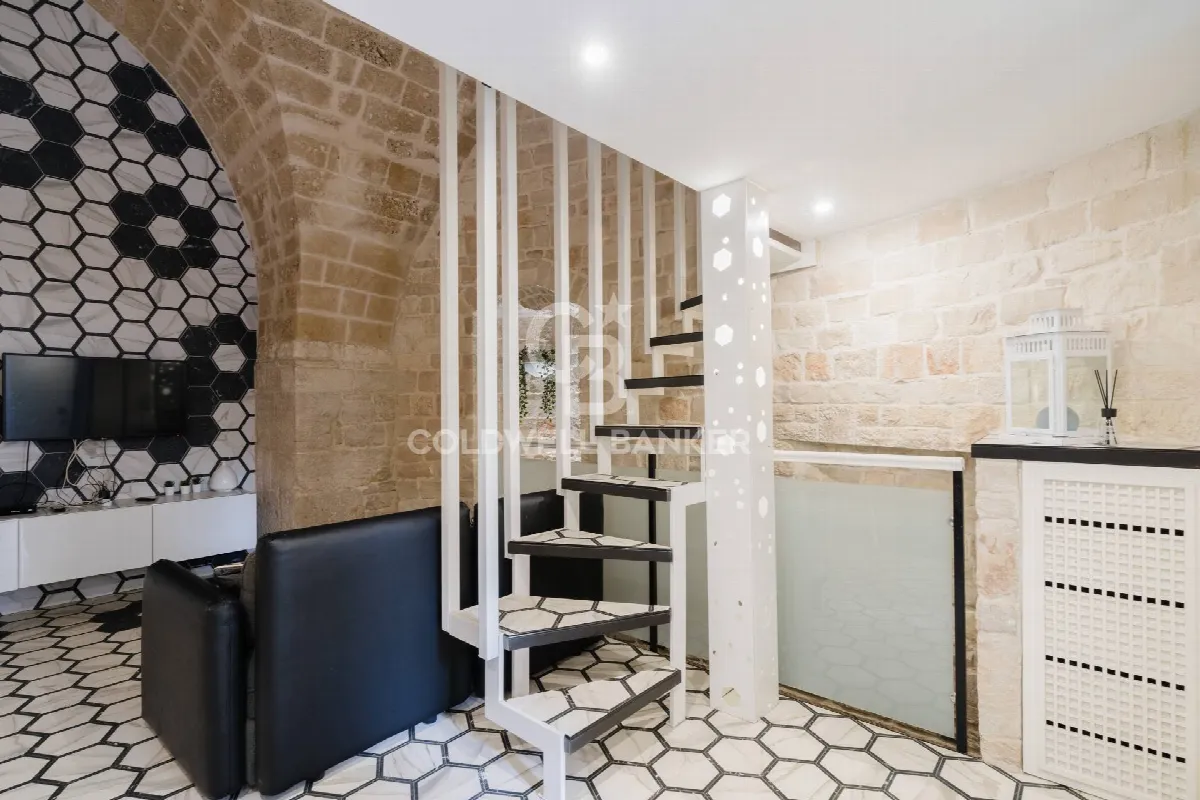 Appartamento indipendente in vendita a Giovinazzo - foto 3