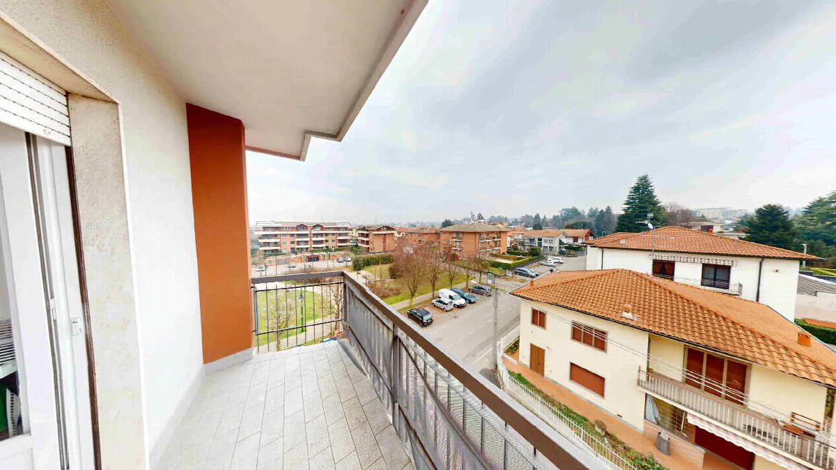 Appartamento in vendita a Tradate, SEMI-CENTRO - foto 1
