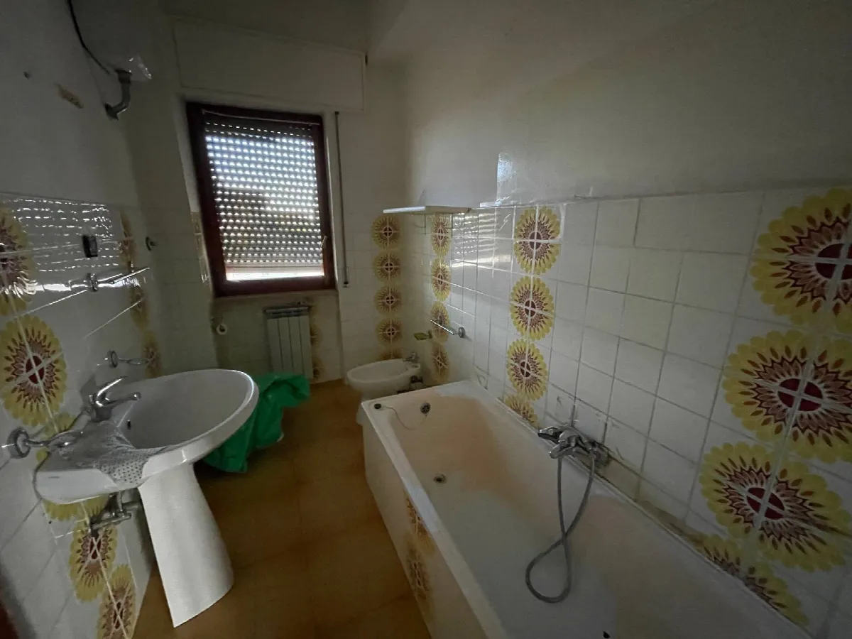 Appartamento in vendita a Catanzaro, Viale De Filippis - foto 8
