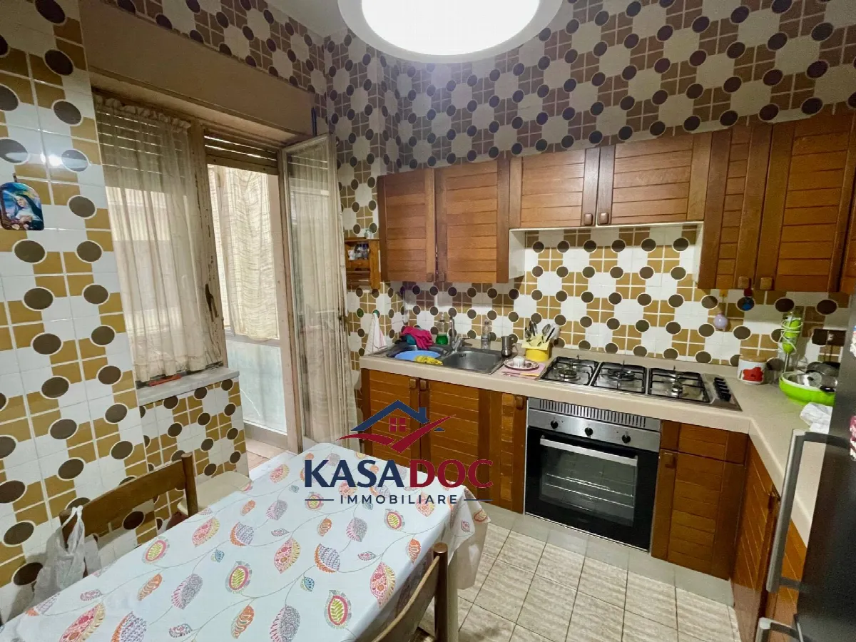 Appartamento in vendita a Catanzaro, Quartiere S. Leonardo - foto 3
