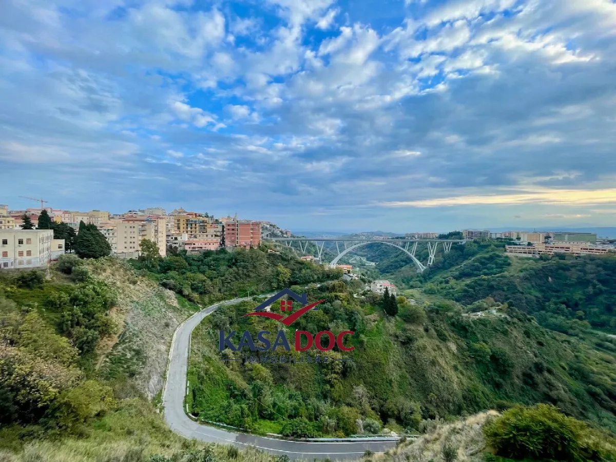 Appartamento in vendita a Catanzaro, Quartiere S. Leonardo - foto 6