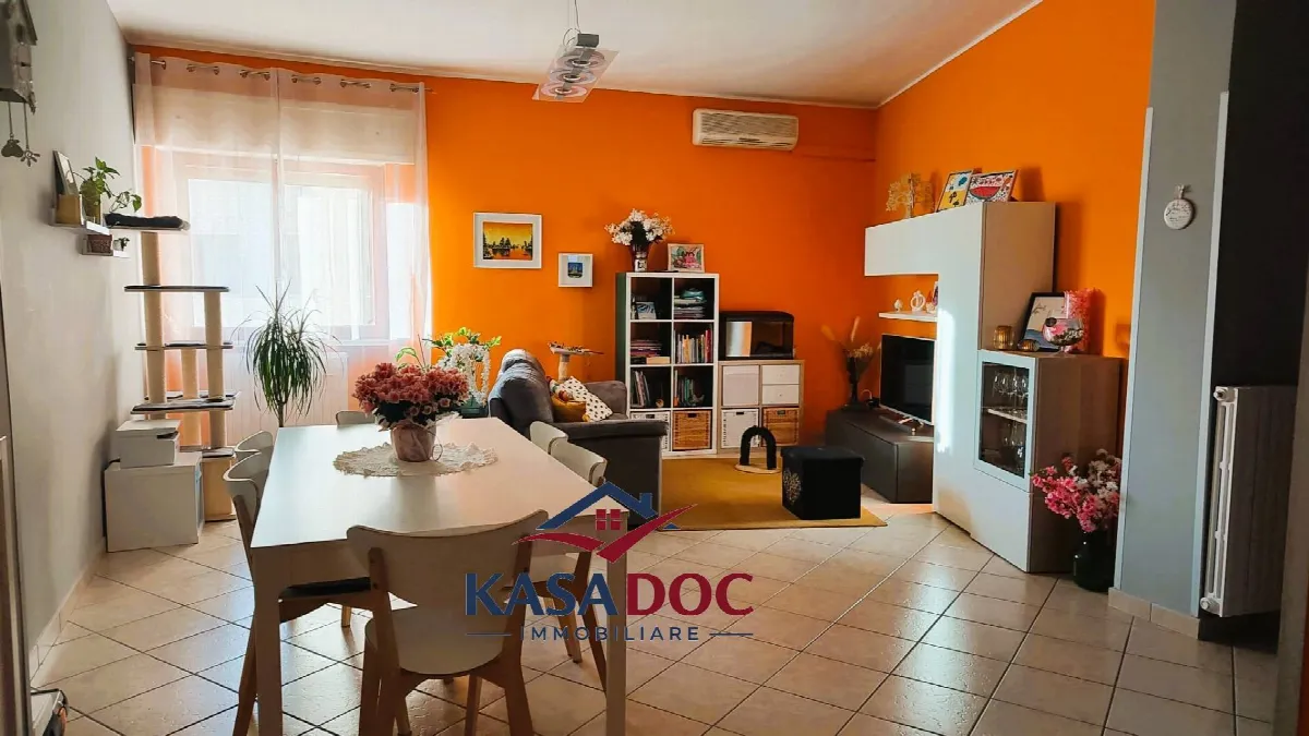 Appartamento in vendita a Catanzaro, Viale De Filippis - foto 1