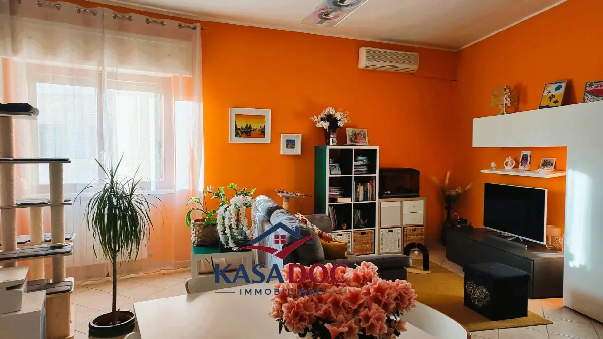 Appartamento in vendita a Catanzaro, Viale De Filippis - foto 2