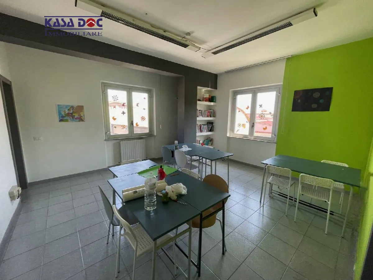 Appartamento uso ufficio in vendita a Catanzaro, Via Lucrezia Della Valle - foto 3