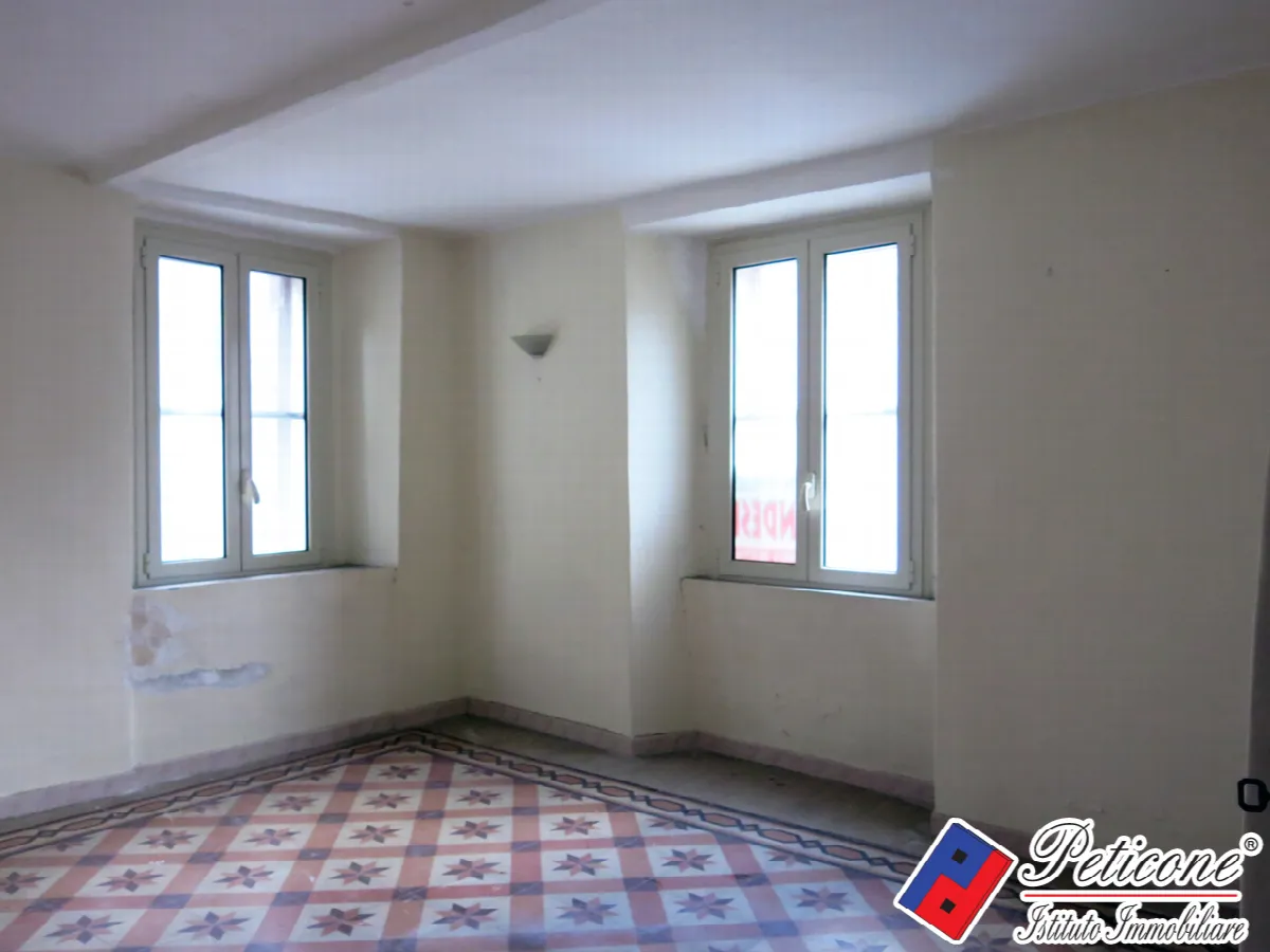 Appartamento in vendita a Lenola, Centro Storico - foto 6