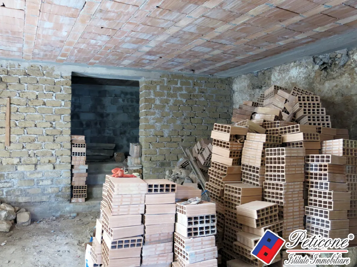 Appartamento in vendita a Lenola, Centro Storico - foto 1