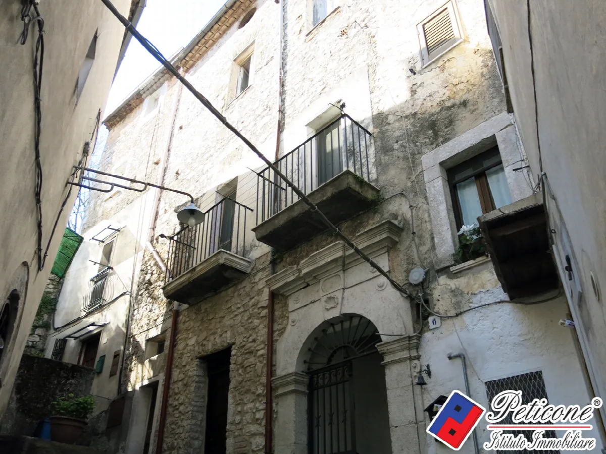 Appartamento in vendita a Lenola, Centro Storico - foto 1