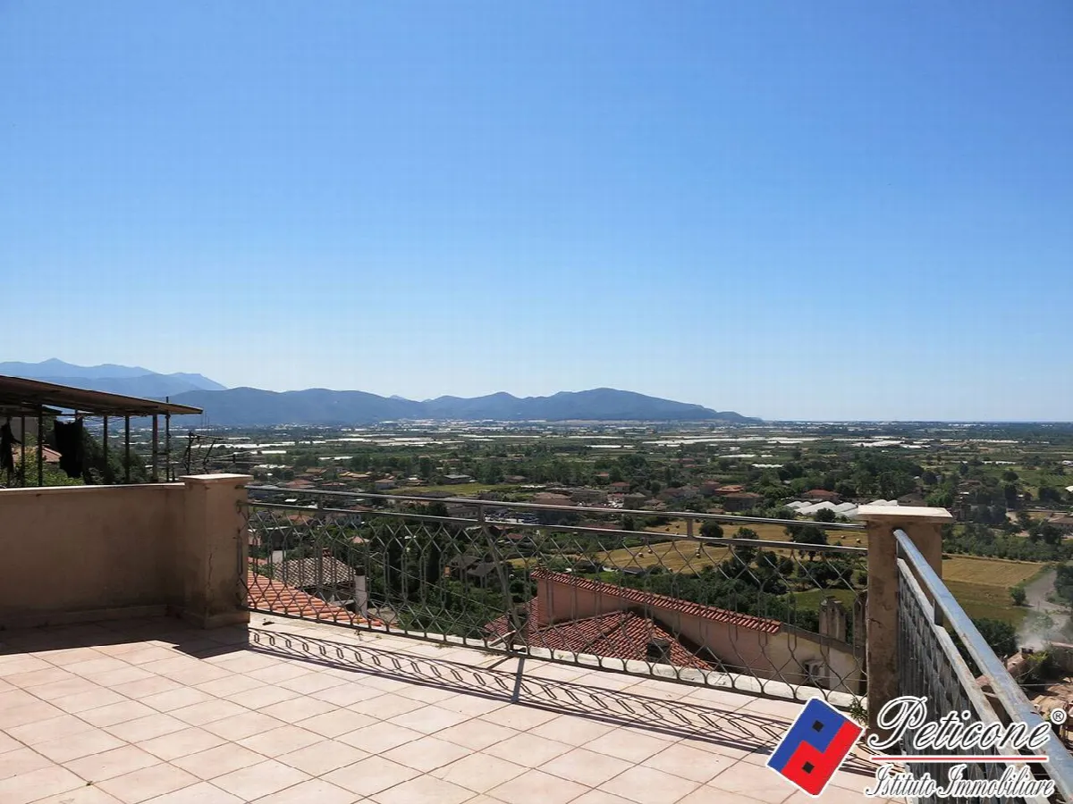Appartamento in vendita a Monte San Biagio, Centro - foto 1