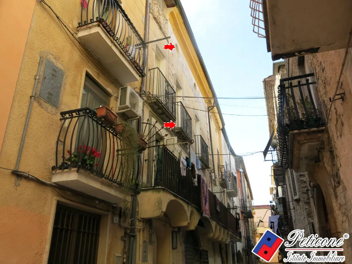 Appartamento in vendita a Fondi, Centro storico - foto 1