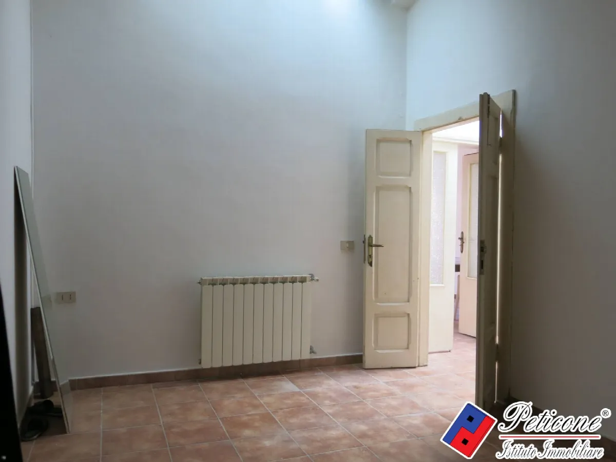 Appartamento in vendita a Fondi, Centro storico - foto 3