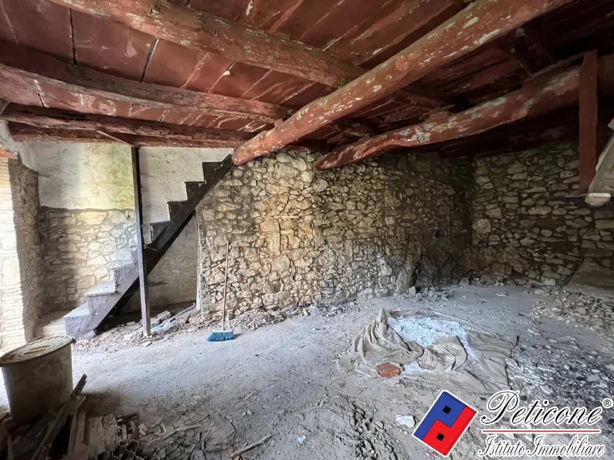 Appartamento in vendita a Lenola, Centro Storico - foto 4