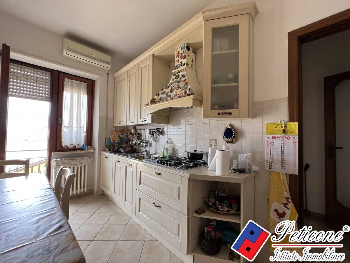 Appartamento in vendita a Frosinone, Centro - foto 2
