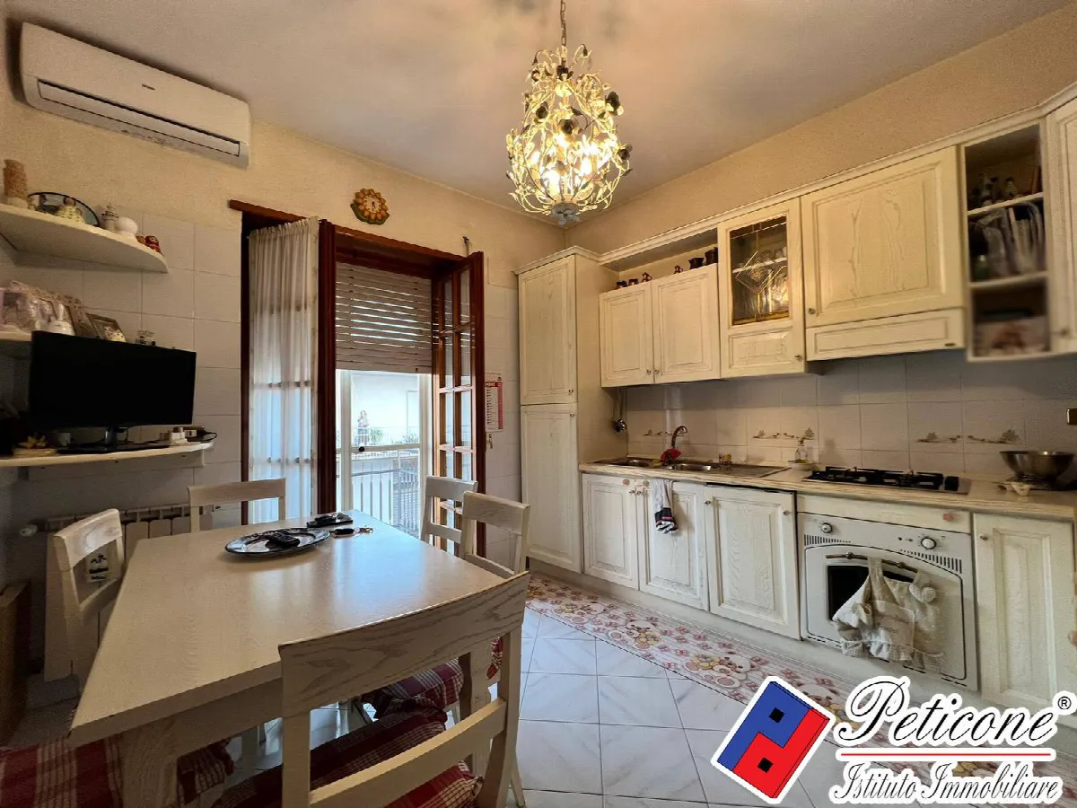 Appartamento in vendita a Fondi, Centro - foto 2