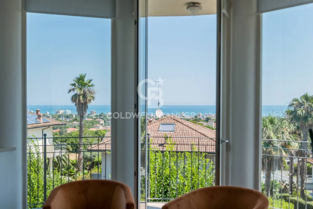 Appartamento in vendita a Riccione, COLLE DEI PINI - foto 2