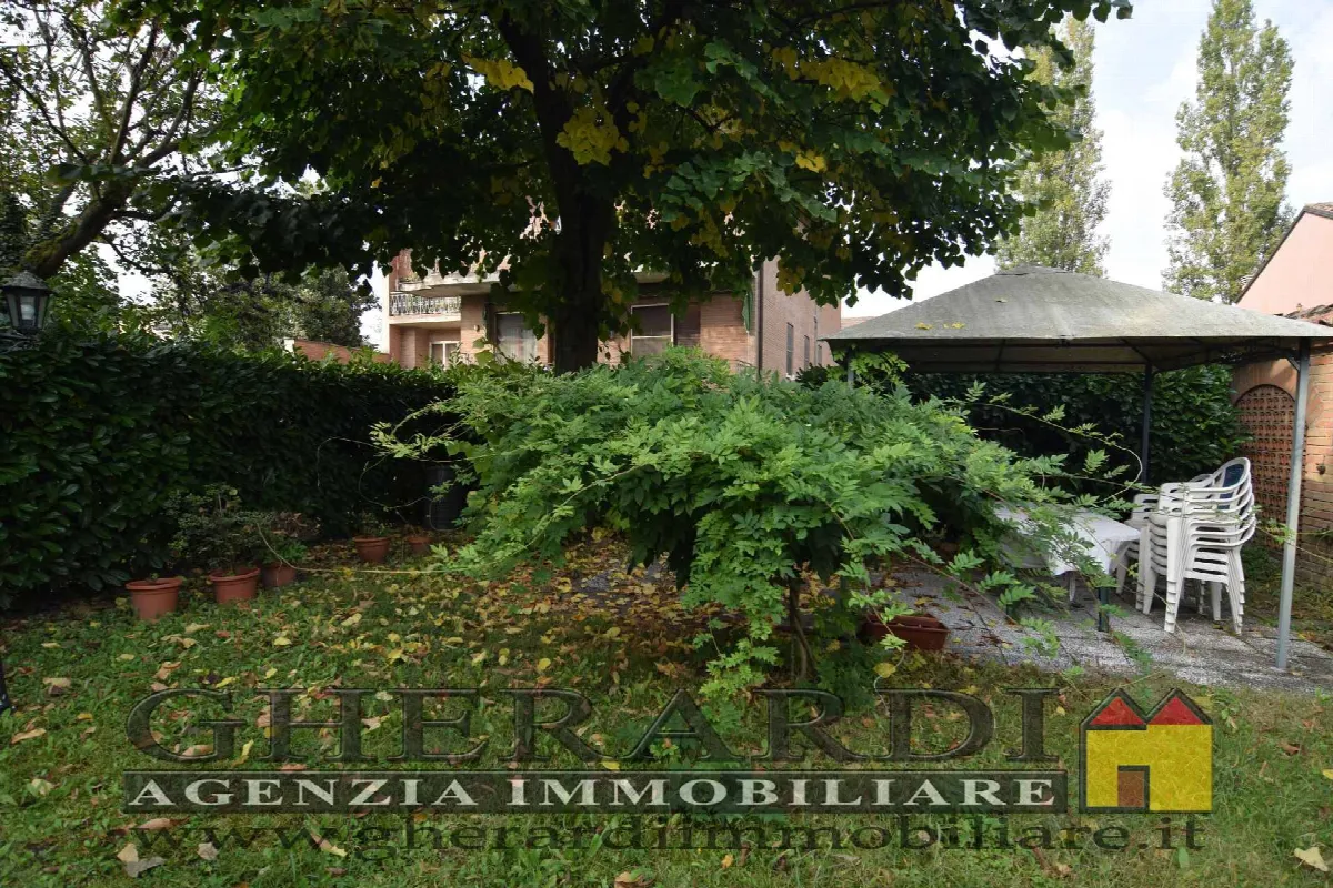 Appartamento in vendita a Ferrara, Entro Mura - foto 1
