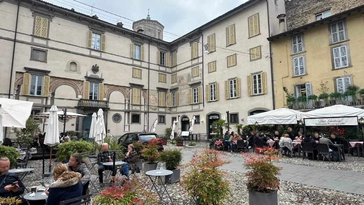 Plurilocale in vendita a Bergamo, Città Alta - foto 1