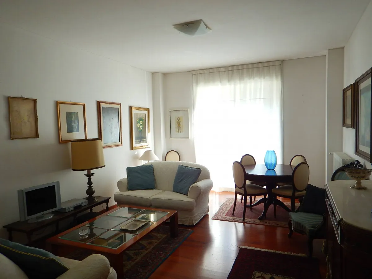 Appartamento in vendita a Ferrara, Centro storico - foto 1