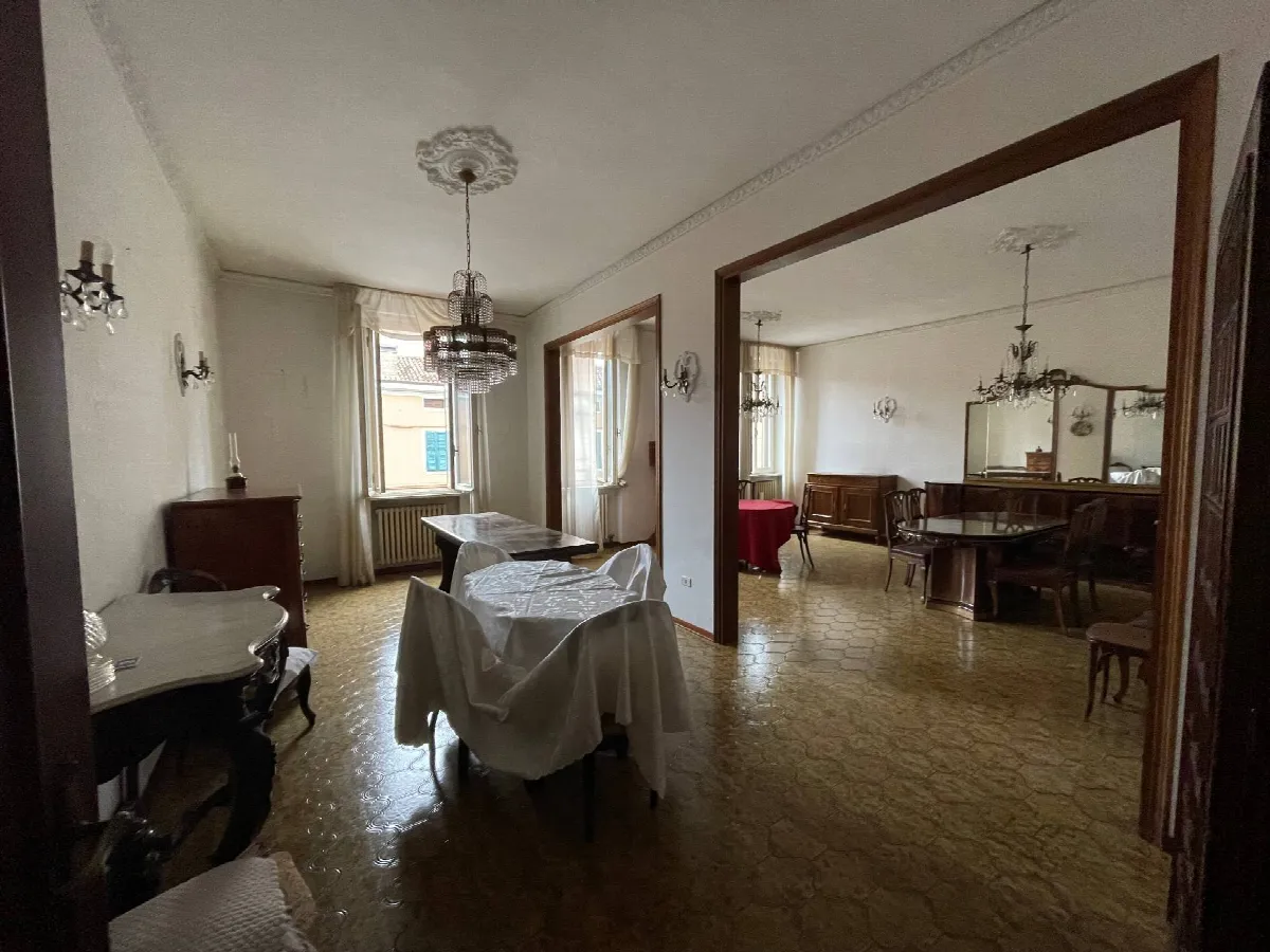 Appartamento in vendita a Ferrara, Centro storico - foto 1