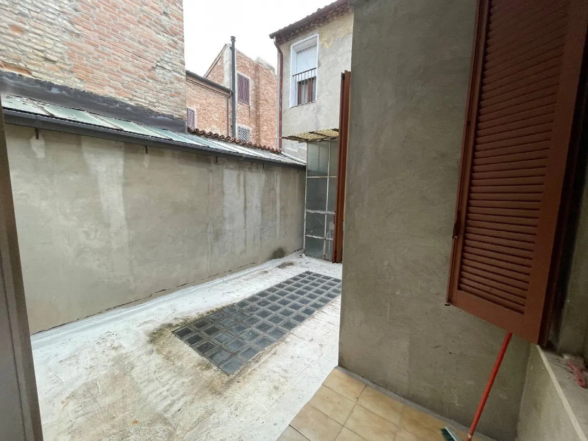 Appartamento in vendita a Ferrara, Centro storico - foto 9