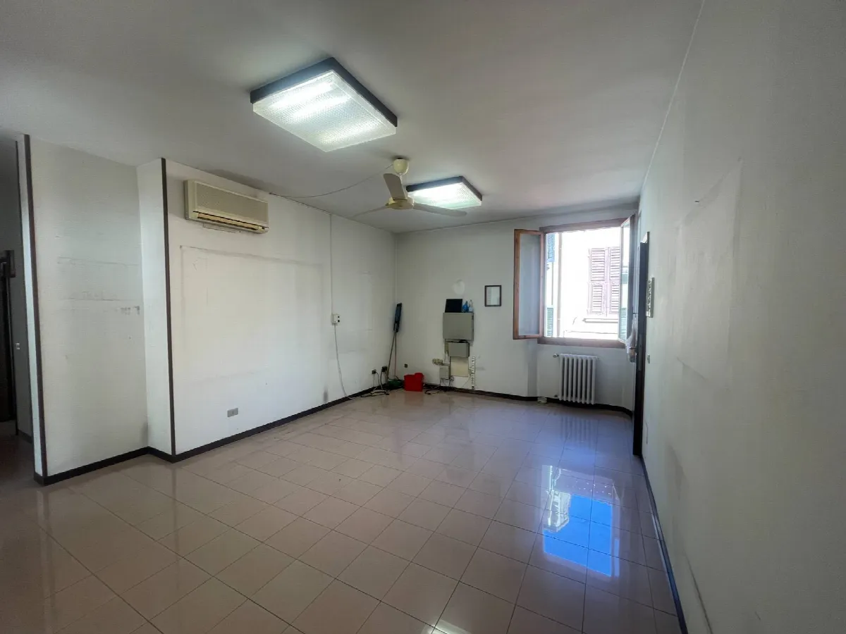 Appartamento in vendita a Ferrara, Centro storico - foto 2