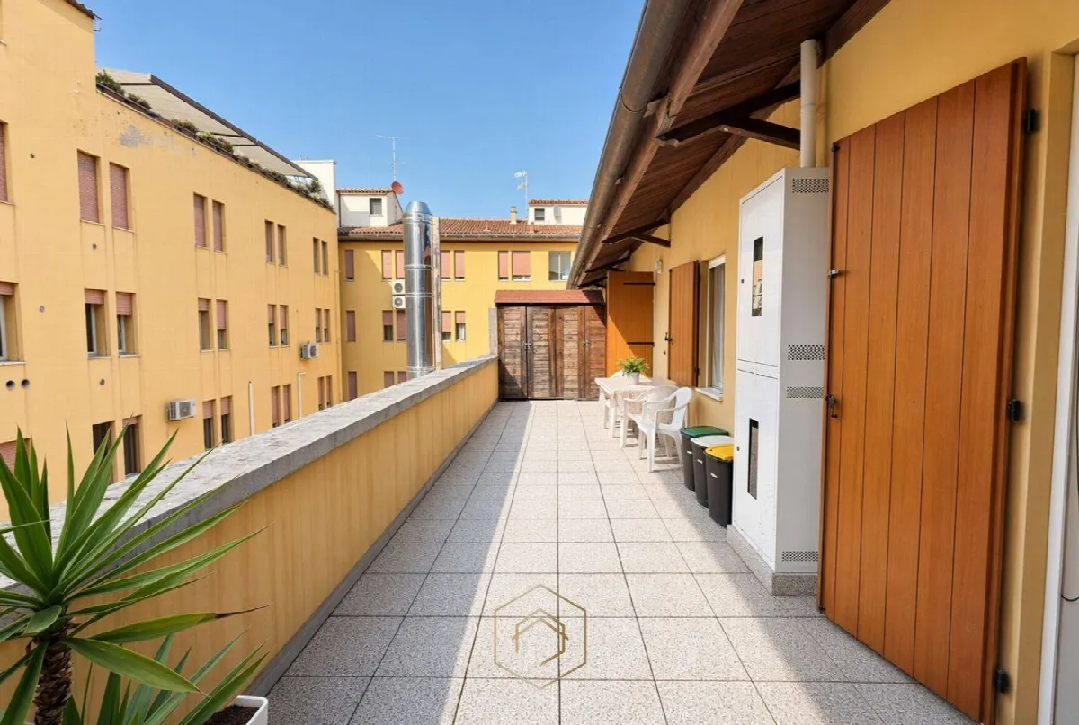 Appartamento in vendita a Ferrara, Centro storico - foto 3
