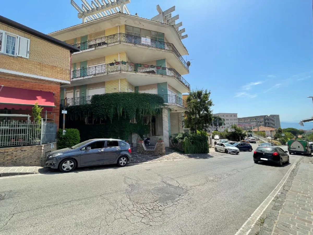 Appartamento in vendita a Ariano Irpino, Corso Vittorio Emanuele - foto 1