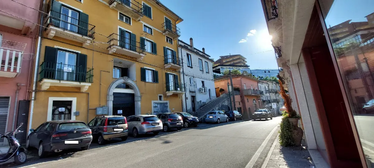 appartamento indipendente in vendita a Ariano Irpino, Corso Vittorio Emanuele - foto 2