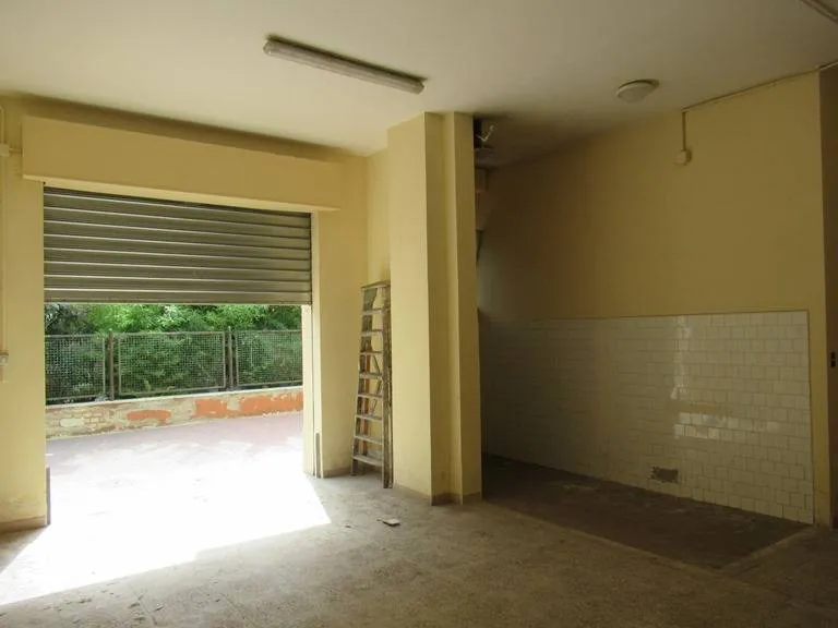 garage in vendita a Pescara, Zona Ospedale - foto 3