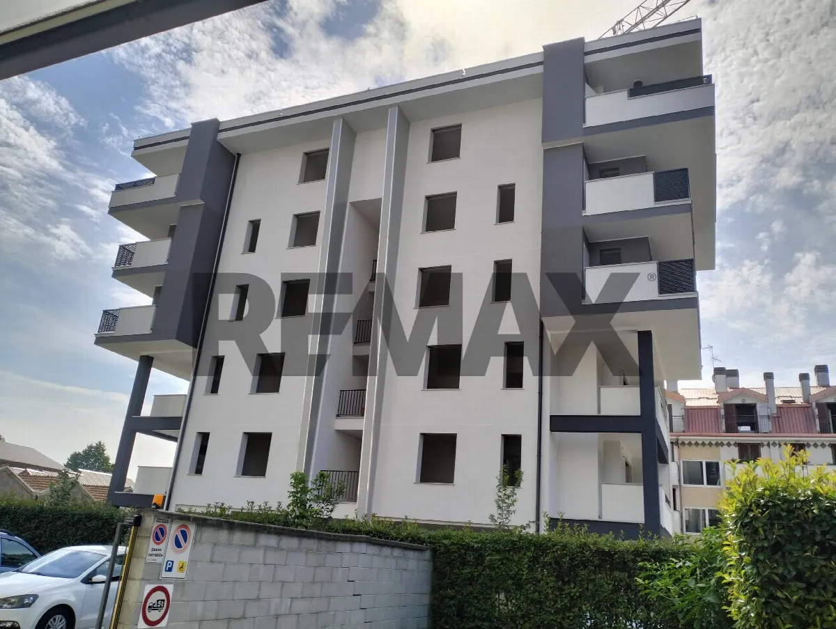 Appartamento in vendita a Gallarate, Sciarè - foto 9
