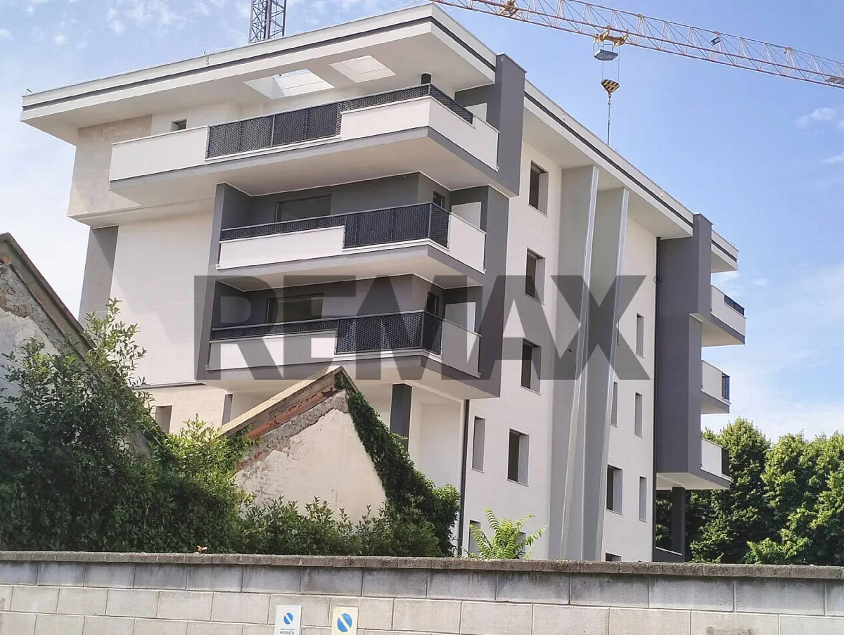 Appartamento in vendita a Gallarate, Sciarè - foto 4