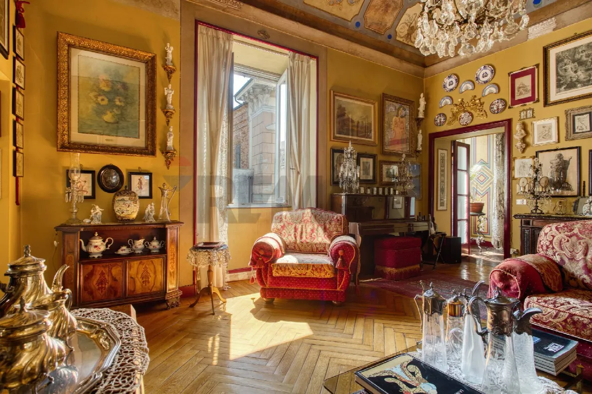 Appartamento in vendita a Novara, Centro - foto 2