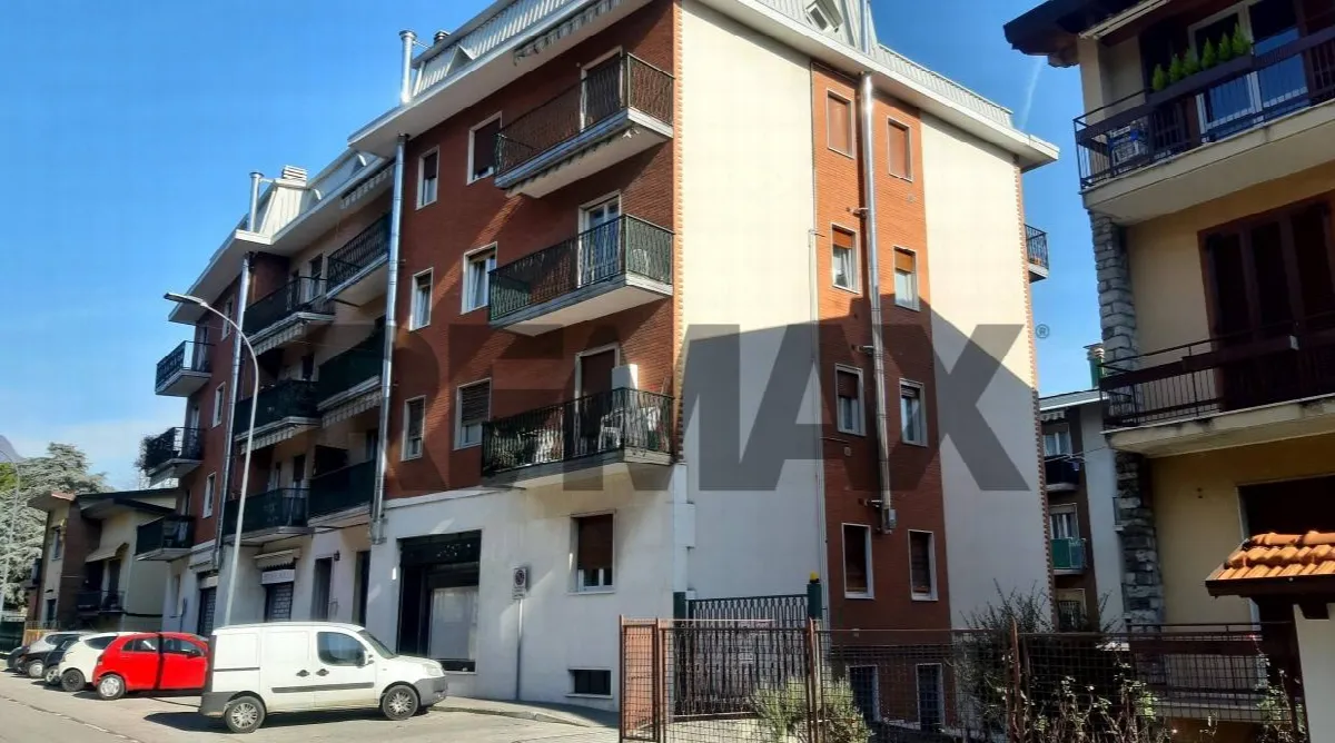 Appartamento in vendita a Erba - foto 1
