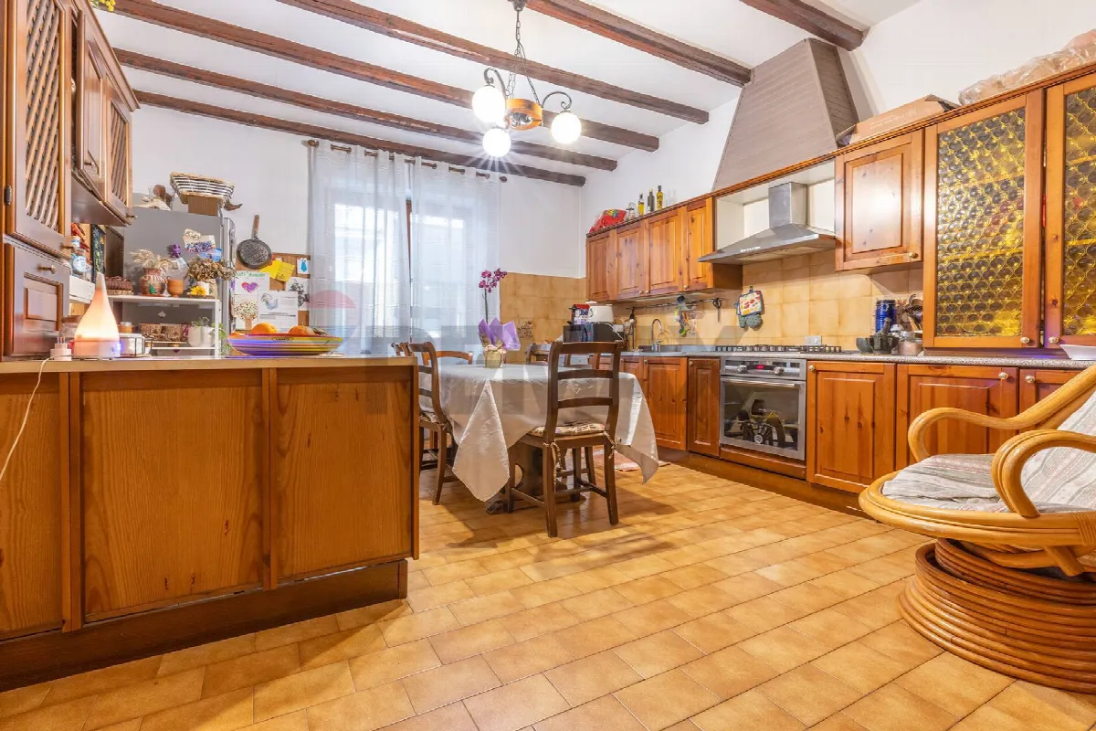 Appartamento in vendita a Besozzo - foto 1
