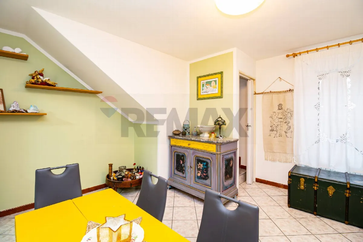 Appartamento in vendita a Laveno-Mombello, Mombello - foto 4