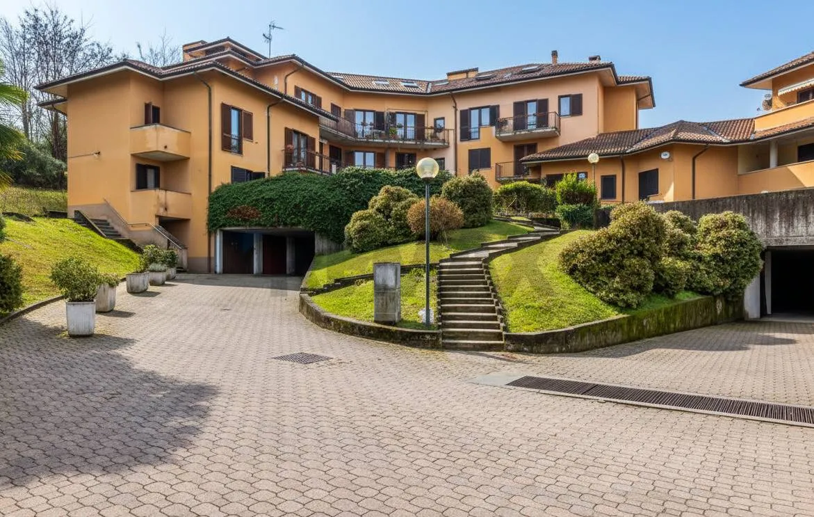 Appartamento in vendita a Porto Valtravaglia - foto 1