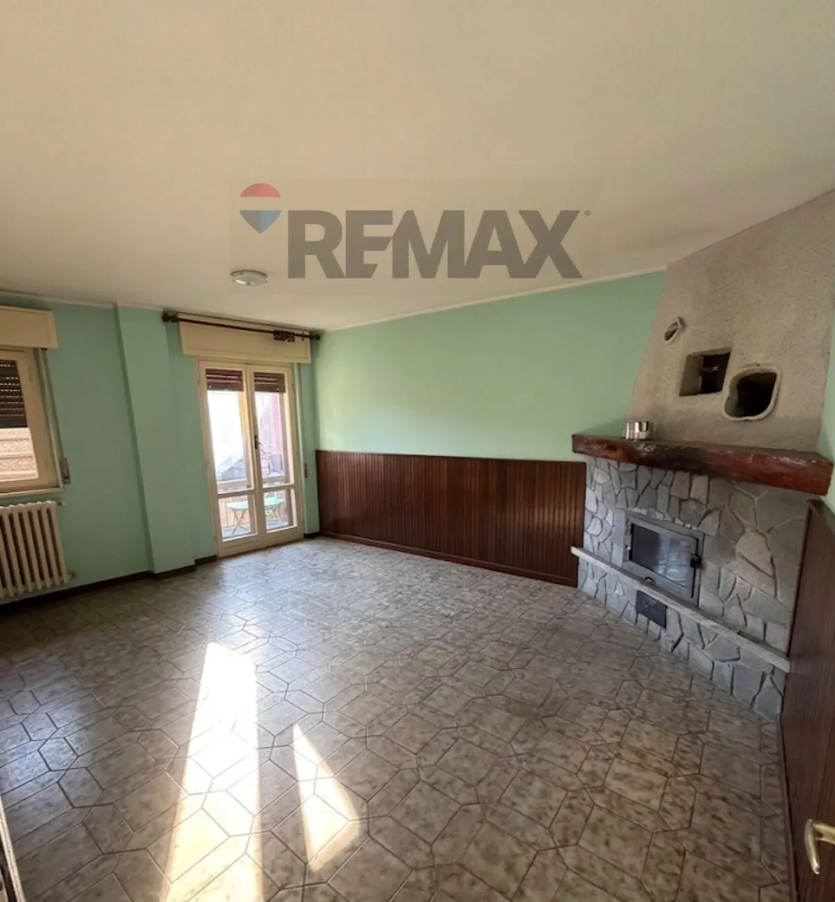 Appartamento in vendita a Casalzuigno - foto 1