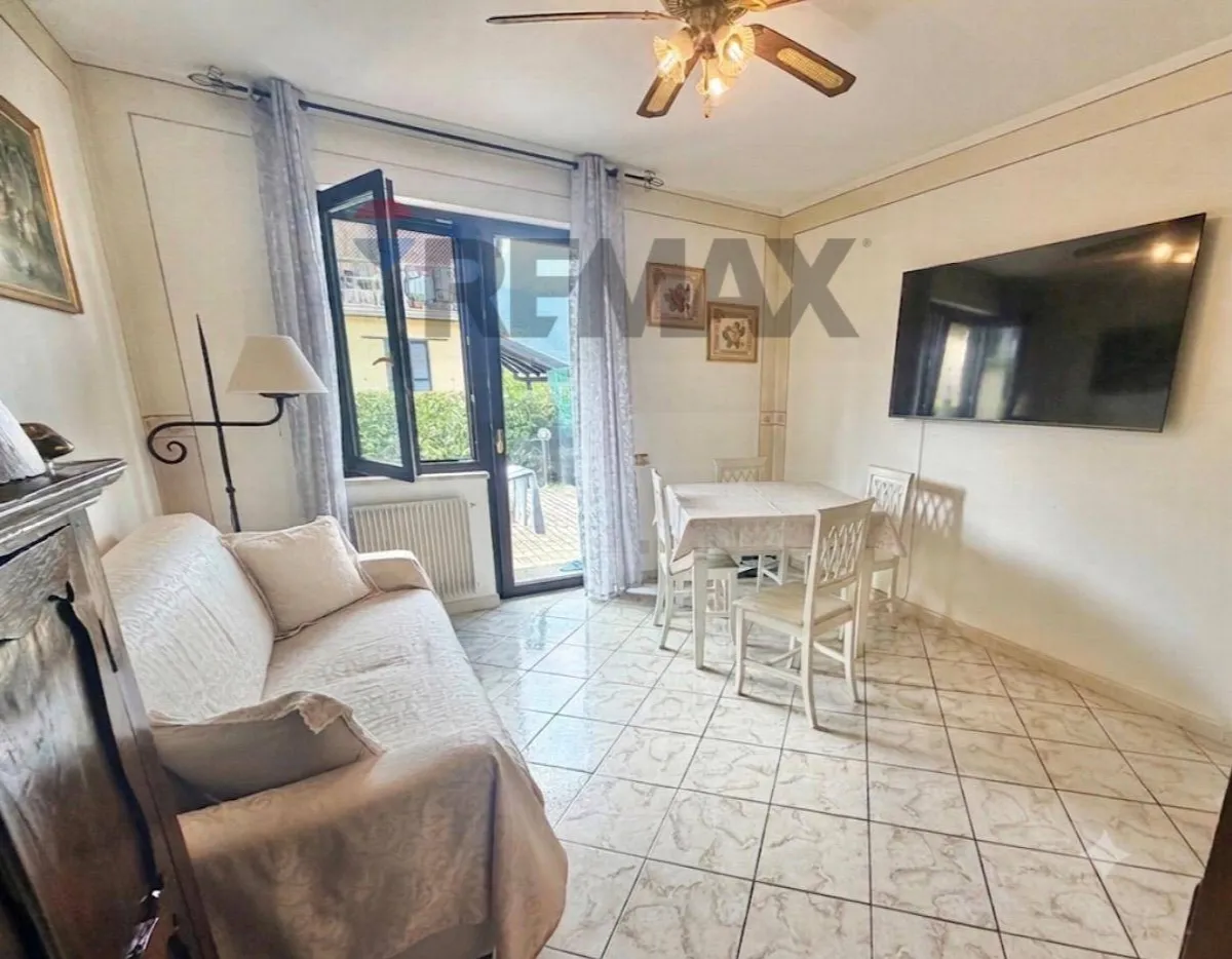 Appartamento in vendita a Porto Valtravaglia, Casa Piano Croce - foto 4