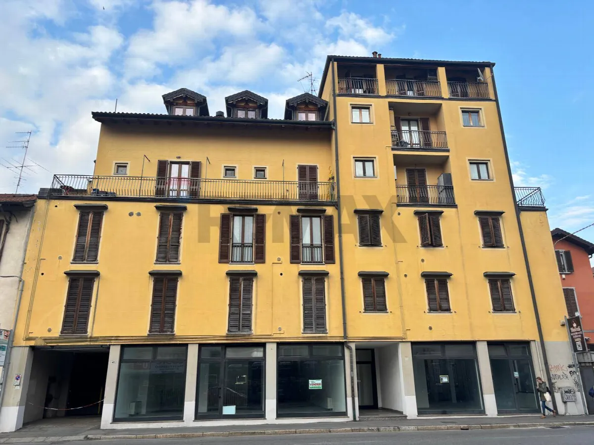 Appartamento in vendita a Varese, Centro - foto 1