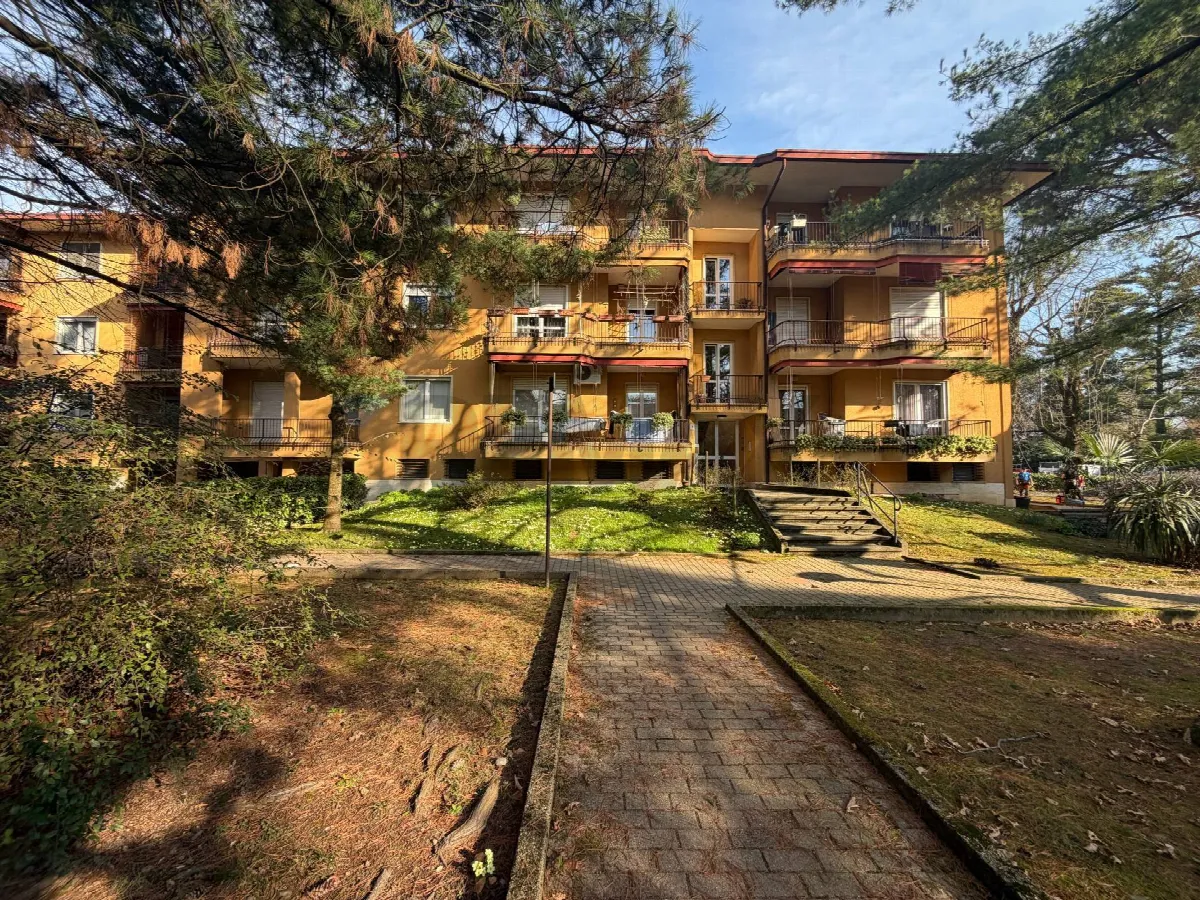 Appartamento in vendita a Varese, Bizzozzero - foto 2