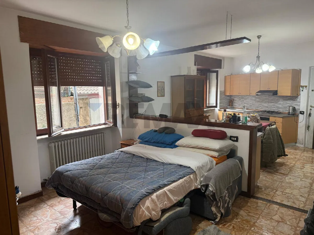 Appartamento in vendita a Castronno - foto 1
