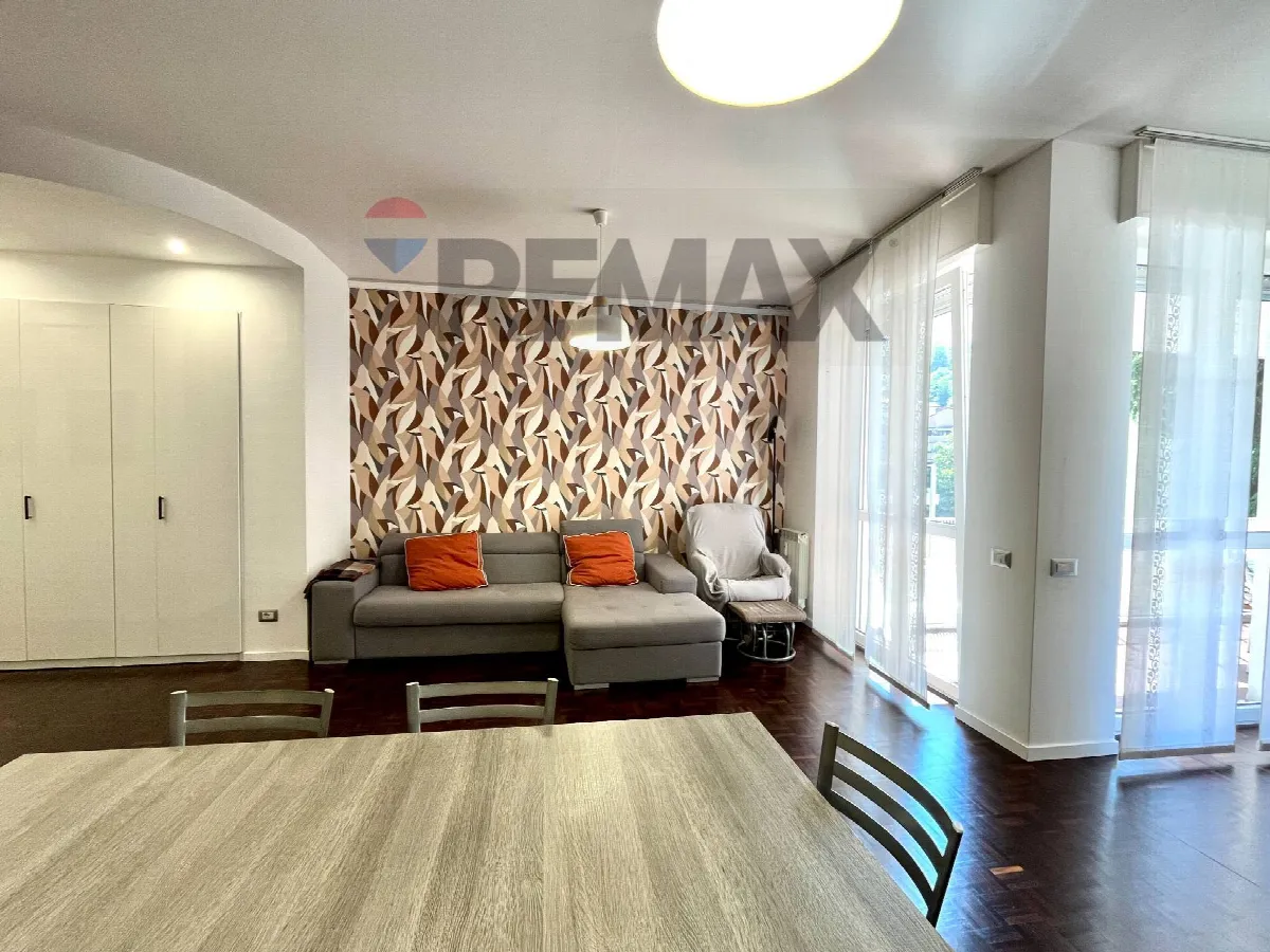 Appartamento in vendita a Varese, Zona Brunella - foto 9