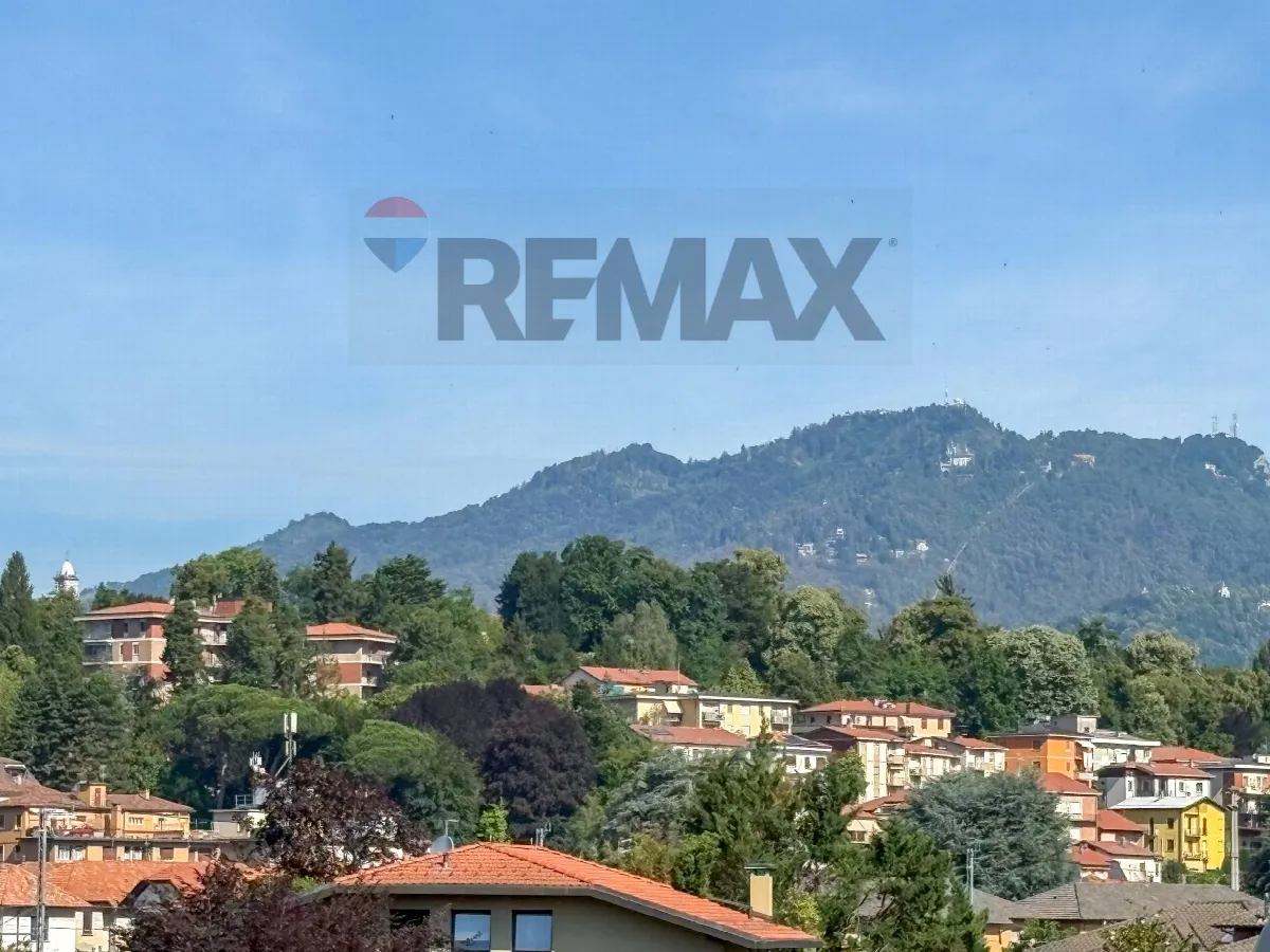 Appartamento in vendita a Varese, Zona Biumo - foto 7
