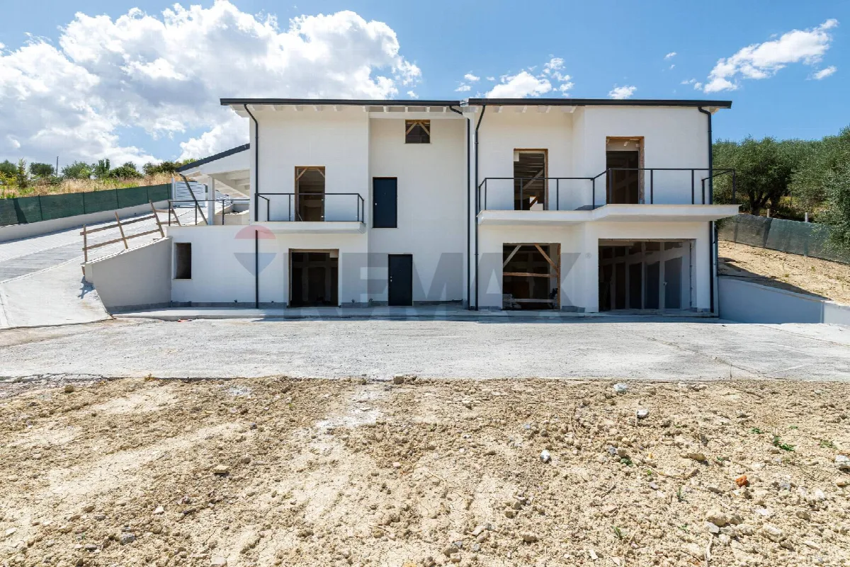 Nuove costruzioni in vendita a Monterotondo, Monterotondo Paese - foto 3