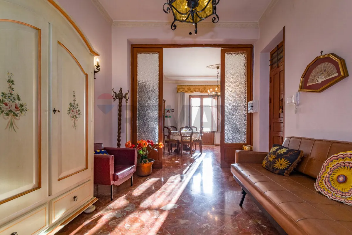 Appartamento in vendita a Palermo, Sferracavallo - foto 2