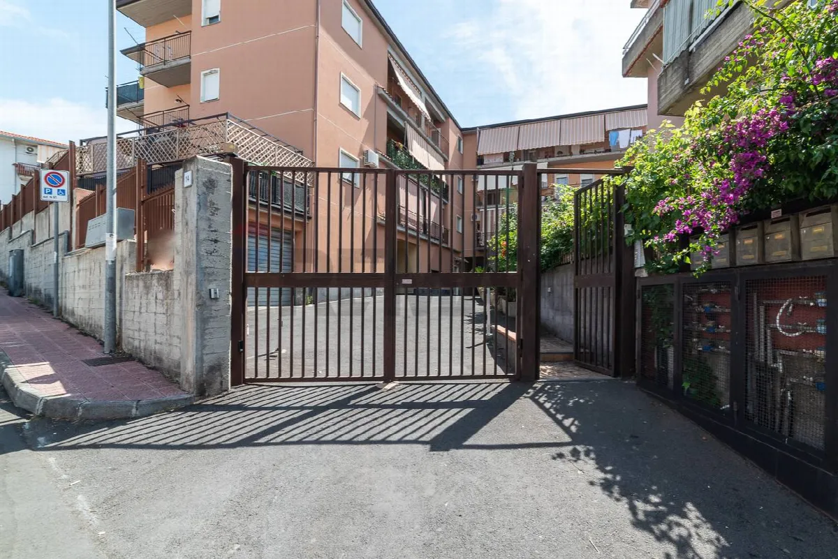 Appartamento in vendita a Camporotondo Etneo - foto 3