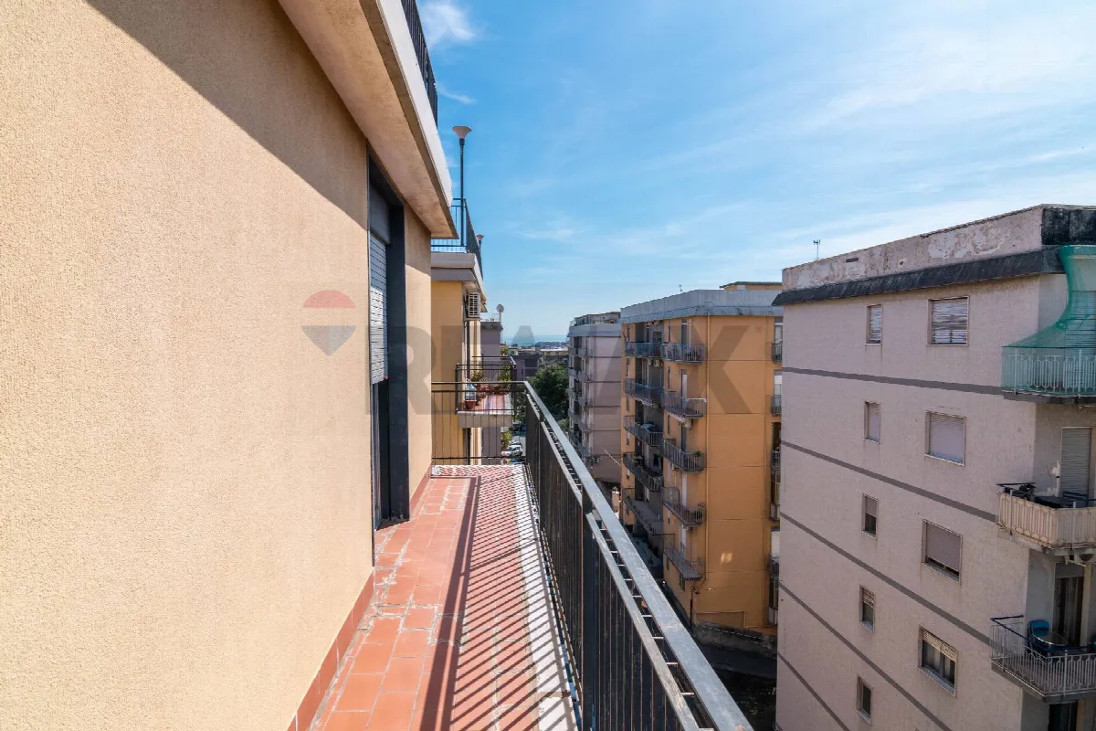 Appartamento in vendita a Catania, Viale Rapisardi - foto 5