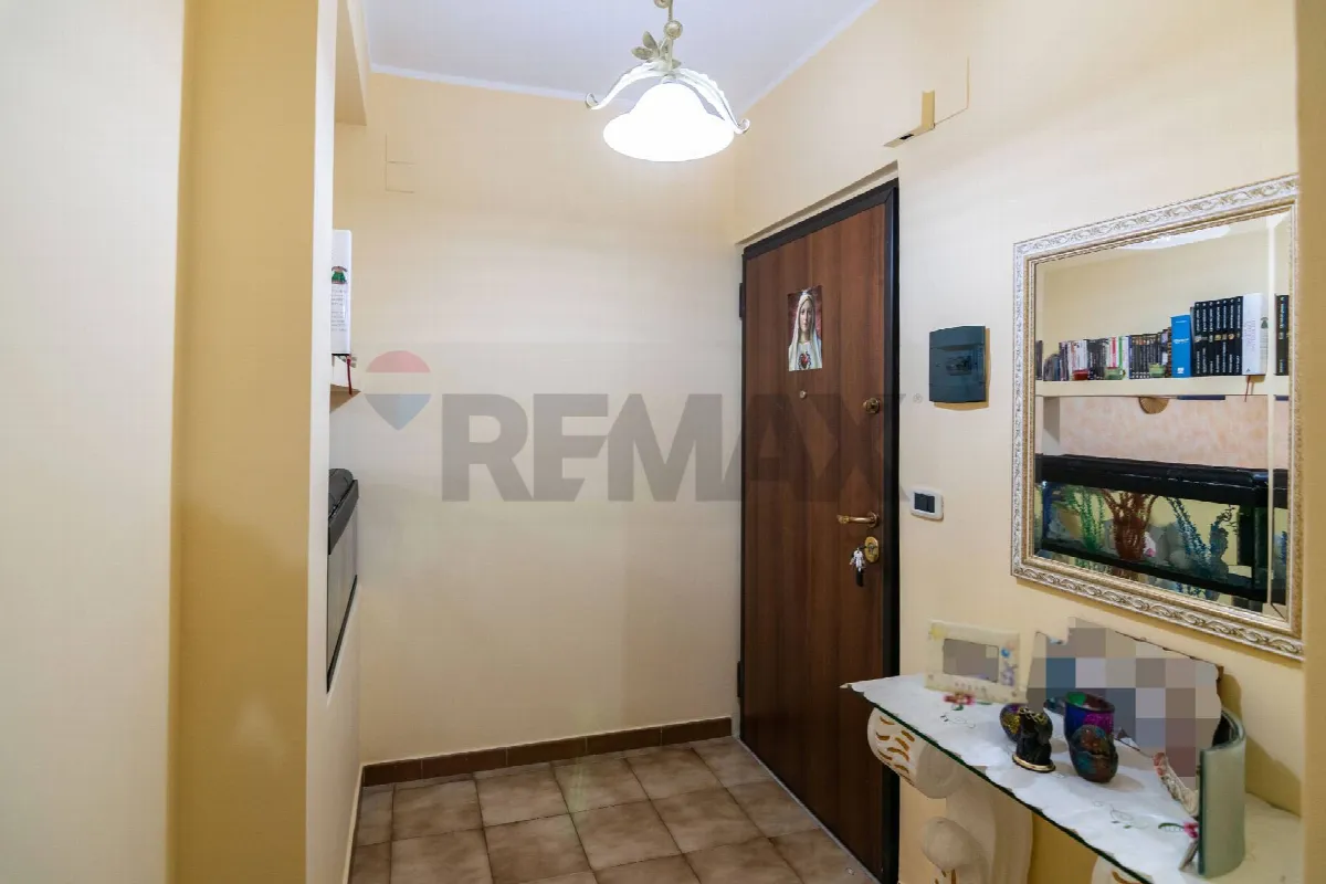 Appartamento in vendita a Aci Sant'Antonio - foto 2