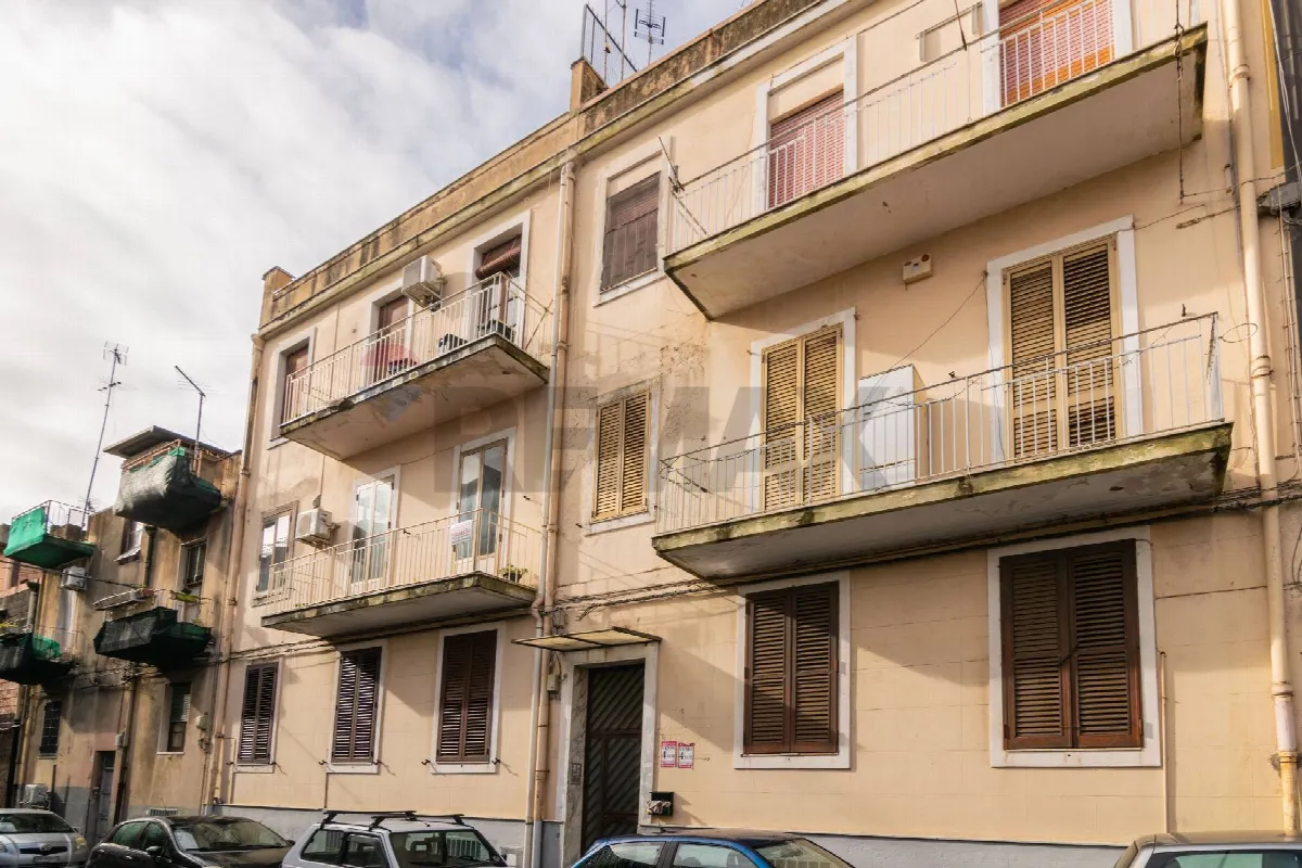 Appartamento in vendita a Catania, Viale Rapisardi - foto 1