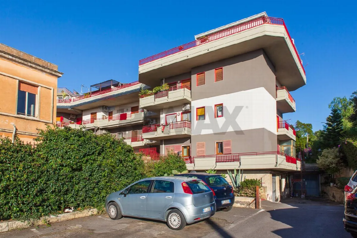 Appartamento in vendita a Aci Castello, Cannizzaro - foto 1