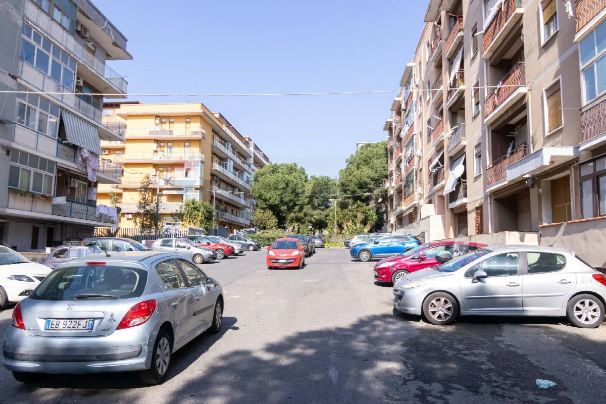 Appartamento in vendita a Catania, Viale Rapisardi - foto 1